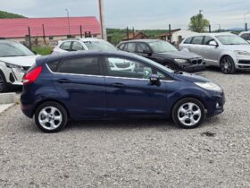 Ford Fiesta TITANIUM 10/2011г 1.4i бензин газов инжекцион 97 коня