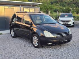 Kia Carnival 2008г 2.9d 185 коня луксозен 7 местен мини ван , автоматик!