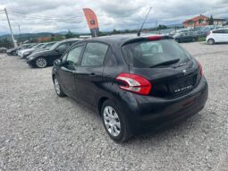
										Peugeot 208 1.2i бензин 90 коня 2013г 135.000км! пълно									