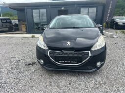 
										Peugeot 208 1.2i бензин 90 коня 2013г 135.000км! пълно									