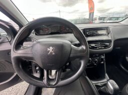 
										Peugeot 208 1.2i бензин 90 коня 2013г 135.000км! пълно									