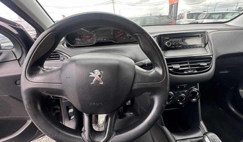 
								Peugeot 208 1.2i бензин 90 коня 2013г 135.000км! пълно									