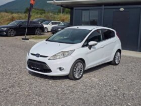 Ford fiesta 1.3i бензин газов инжекцион 90 коня 11/2008г