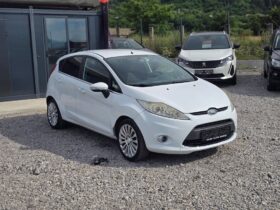 Ford fiesta 1.3i бензин газов инжекцион 90 коня 11/2008г