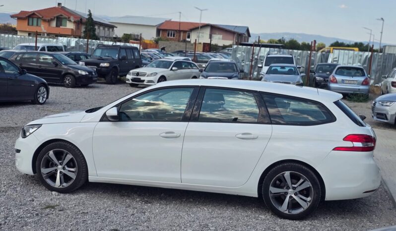 
								Peugeot 308 1.6d 99k 2016g. пълно									
