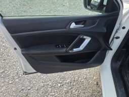 
										Peugeot 308 1.6d 99k 2016g. пълно									