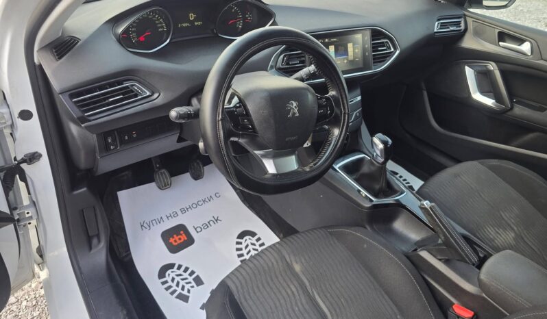 
								Peugeot 308 1.6d 99k 2016g. пълно									