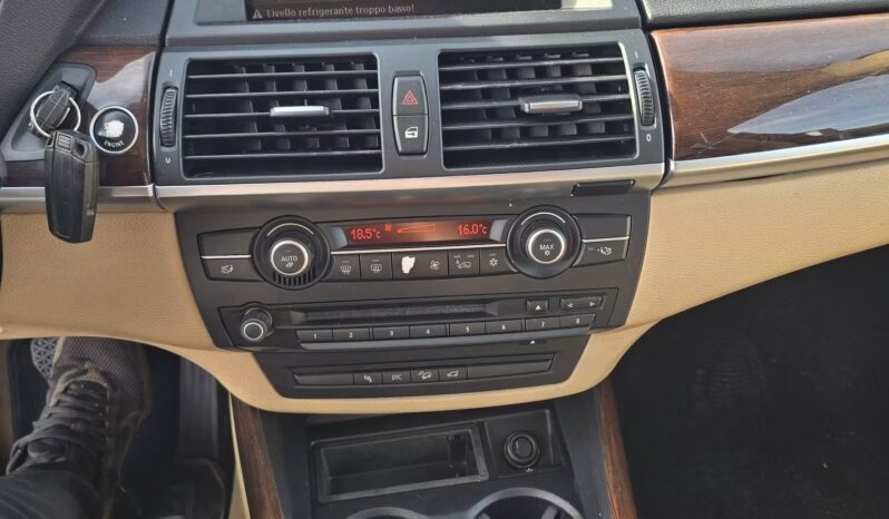 
								Bmw x5 3.0d 235k 2009г. пълно									
